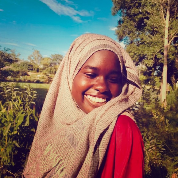 Meet your Posher, Eilaf - Picture 1 of 1